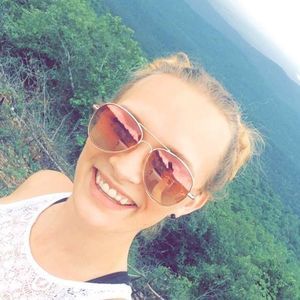 Meet your Posher, Tiffany